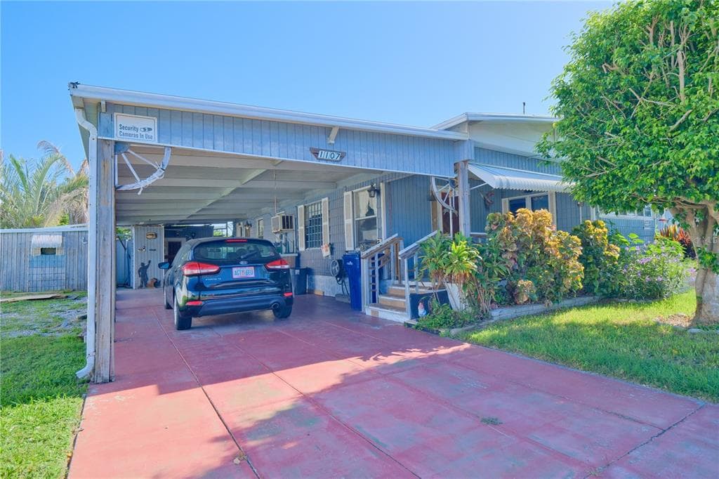 1107 49TH AVENUE W BRADENTON, FL 34207