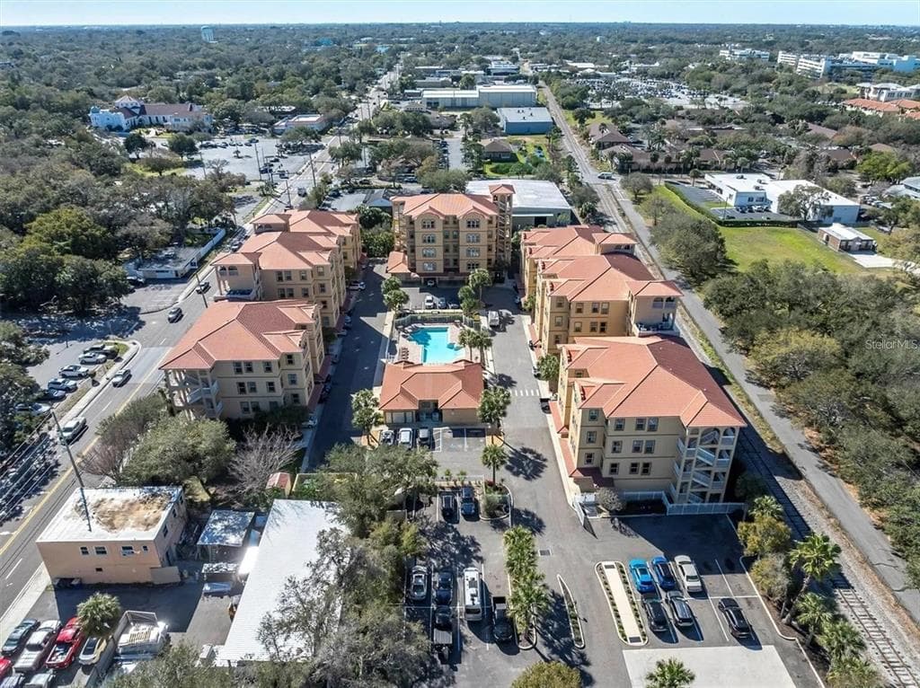 630 WELLS COURT UNIT 402 CLEARWATER, FL 33756