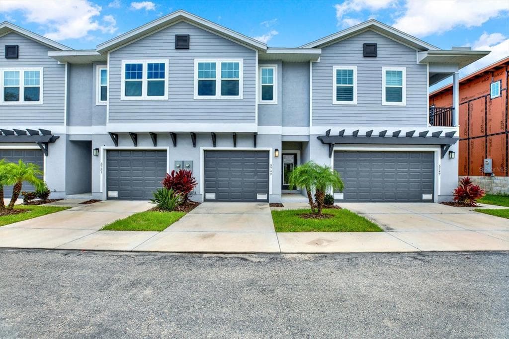 5749 DESERT ROSE PLACE TAMPA, FL 33615