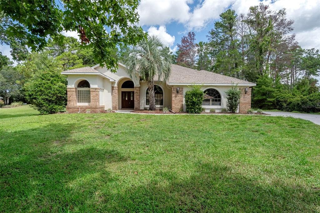 9501 BEARFOOT TRAIL WEEKI WACHEE, FL 34613