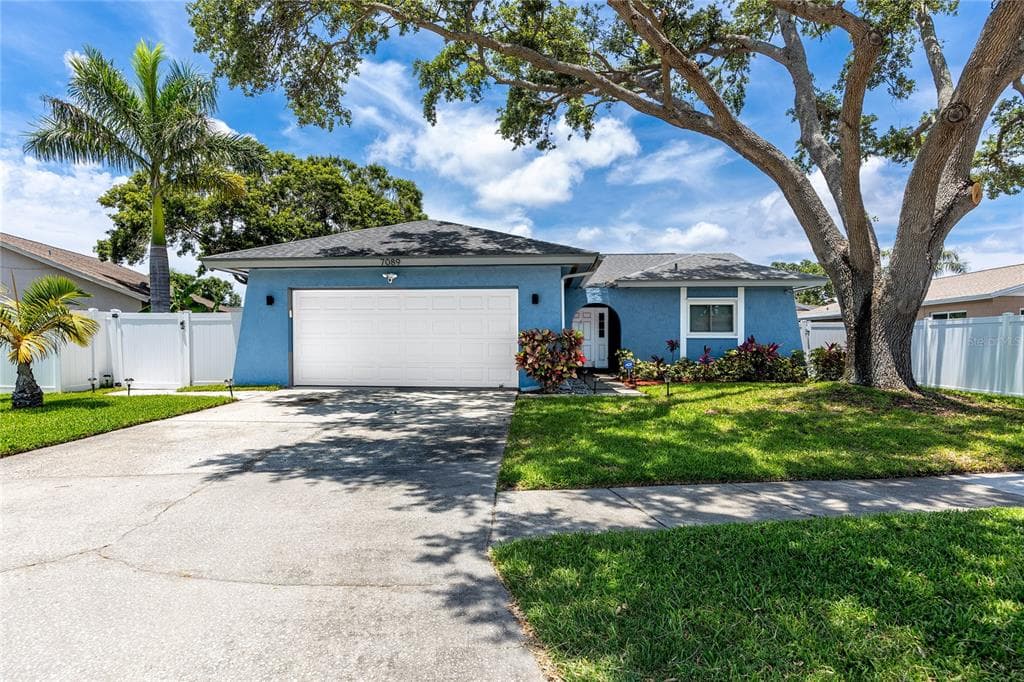 7089 121ST AVENUE LARGO, FL 33773