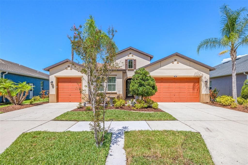 1819 WHITEWILLOW DRIVE WESLEY CHAPEL, FL 33543