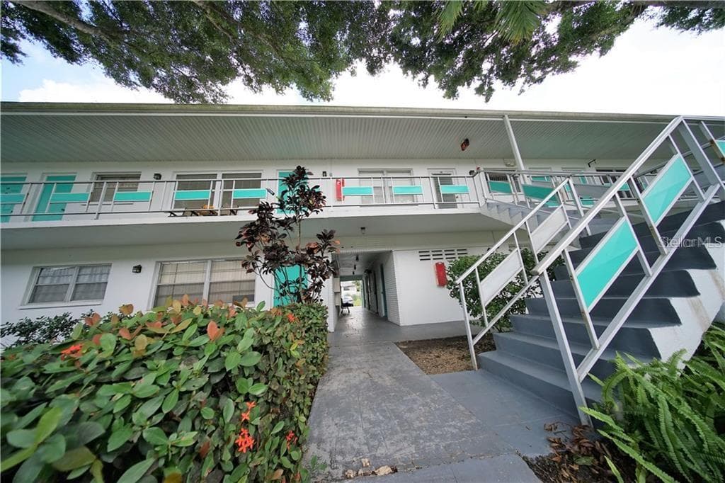 5810 21ST STREET N UNIT 15