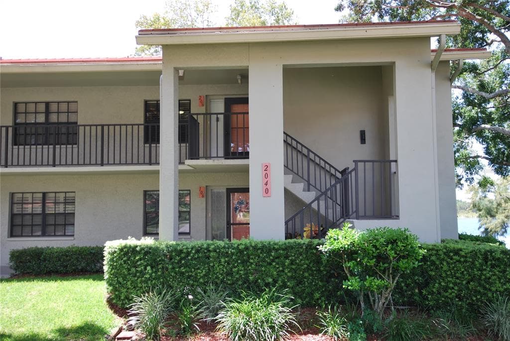 2040 LAKEVIEW DRIVE UNIT 206 CLEARWATER, FL 33763