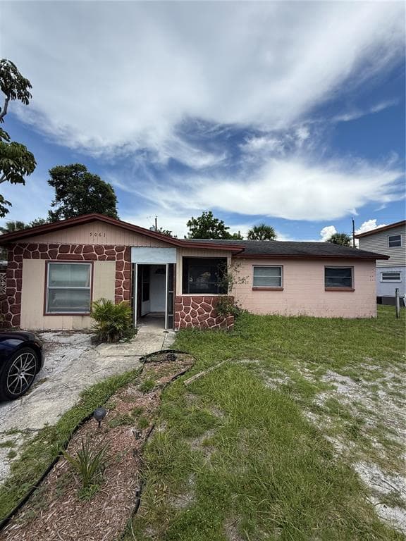 9061 SUNRISE DRIVE LARGO, FL 33773