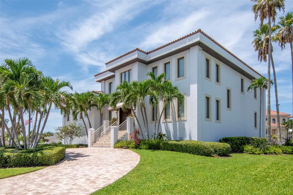 3340 HIBISCUS DRIVE W BELLEAIR BEACH, FL 33786