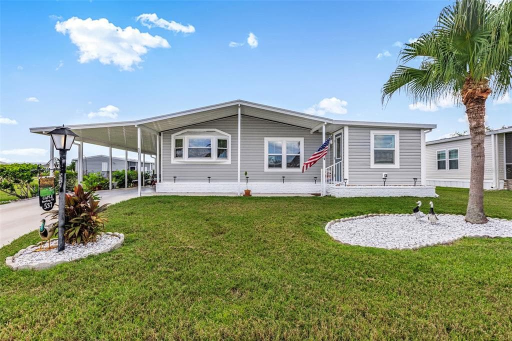 537 SAN CLEMENTE CIRCLE NORTH PORT, FL 34287