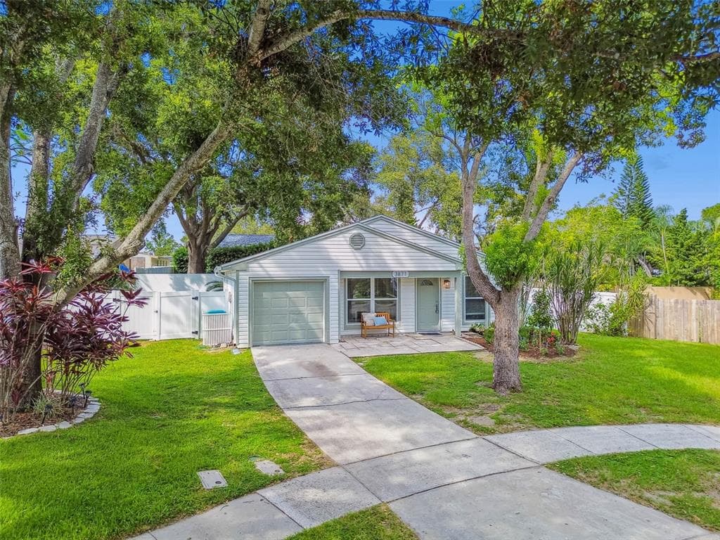 3871 BERKSHIRE COURT PALM HARBOR, FL 34684