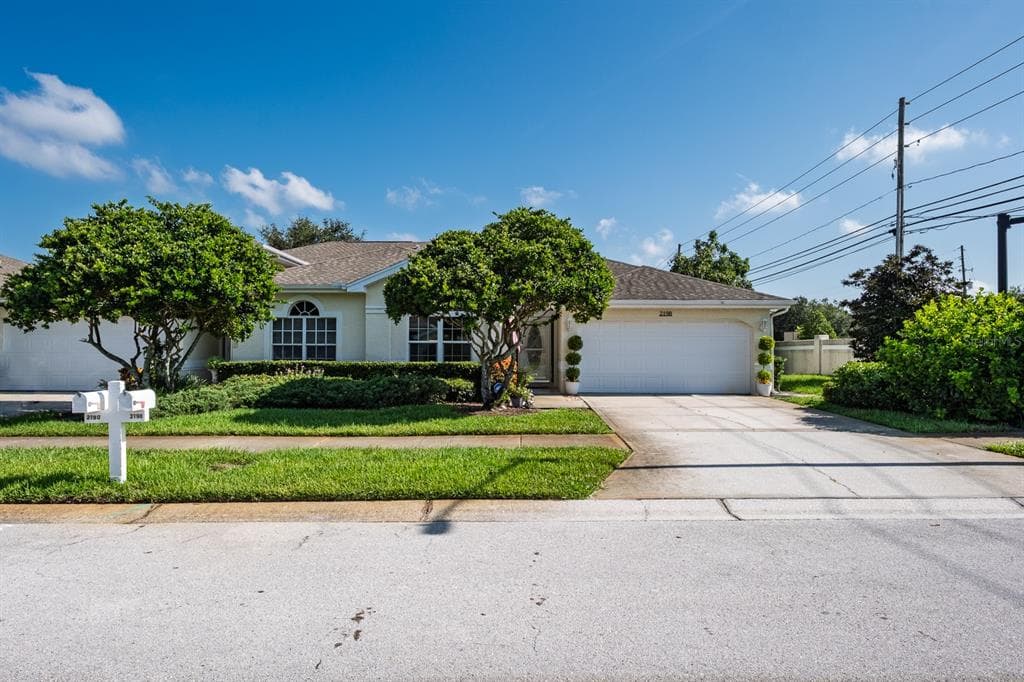 2198 ANDREWS COURT DUNEDIN, FL 34698
