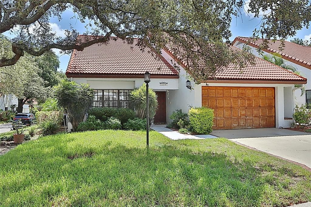 11407 CERCA DEL RIO PLACE TEMPLE TERRACE, FL 33617