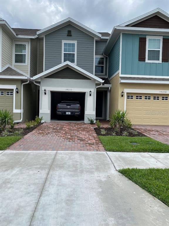 34210 CINDER WAY WESLEY CHAPEL, FL 33545