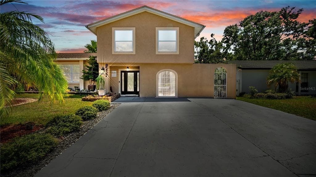 8257 MALVERN CIRCLE