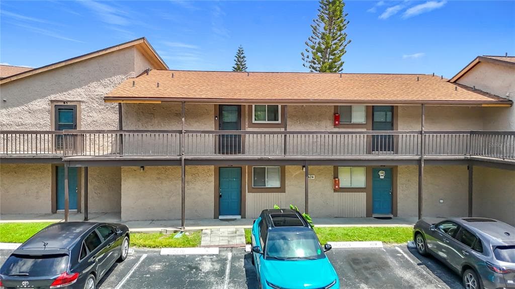 6314 NEWTOWN CIRCLE UNIT 14A2 TAMPA, FL 33615