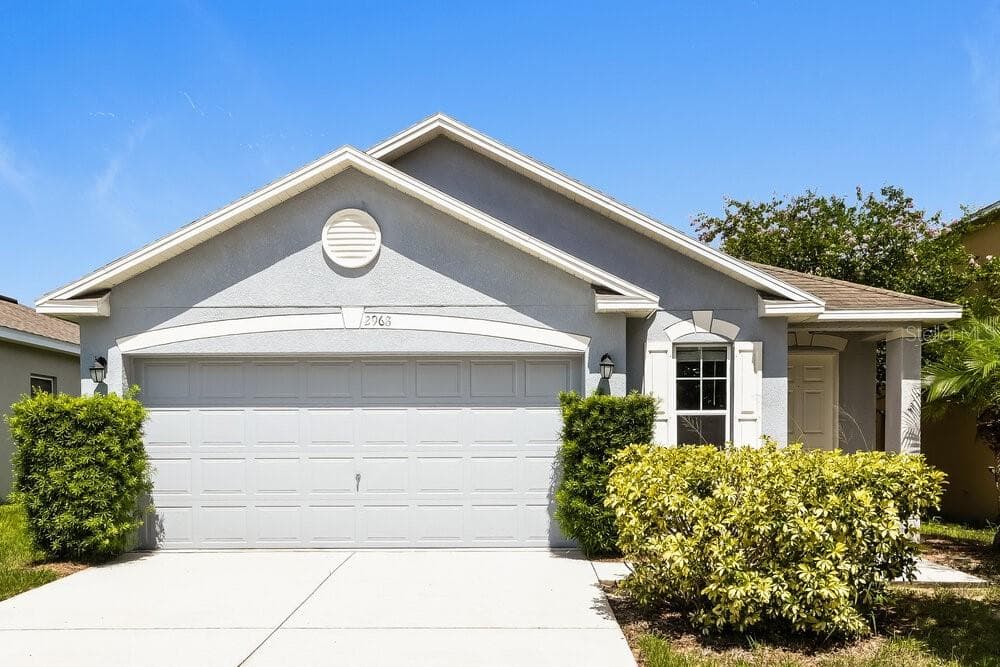 2968 WHISPERING TRAILS DRIVE WINTER HAVEN, FL 33884