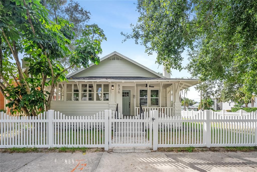 836 5TH STREET N ST PETERSBURG, FL 33701