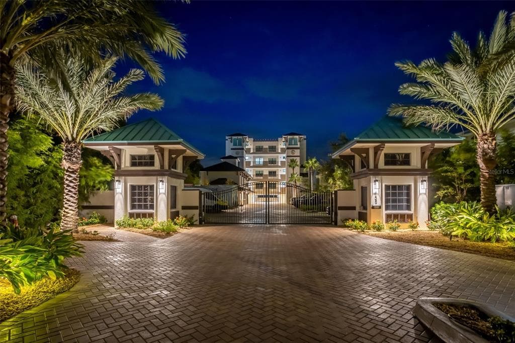 455 PINELLAS BAYWAY S UNIT 2B