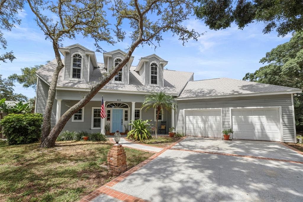813 OLD CHARLESTON WAY LARGO, FL 33770