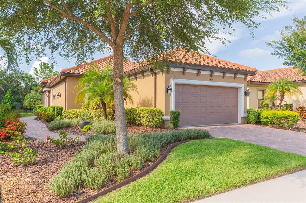 8413 ALBERATA VISTA DRIVE TAMPA, FL 33647