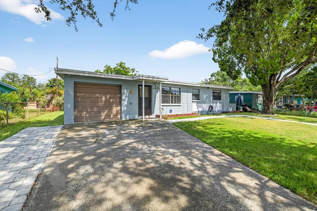 660 11TH AVENUE N SAFETY HARBOR, FL 34695