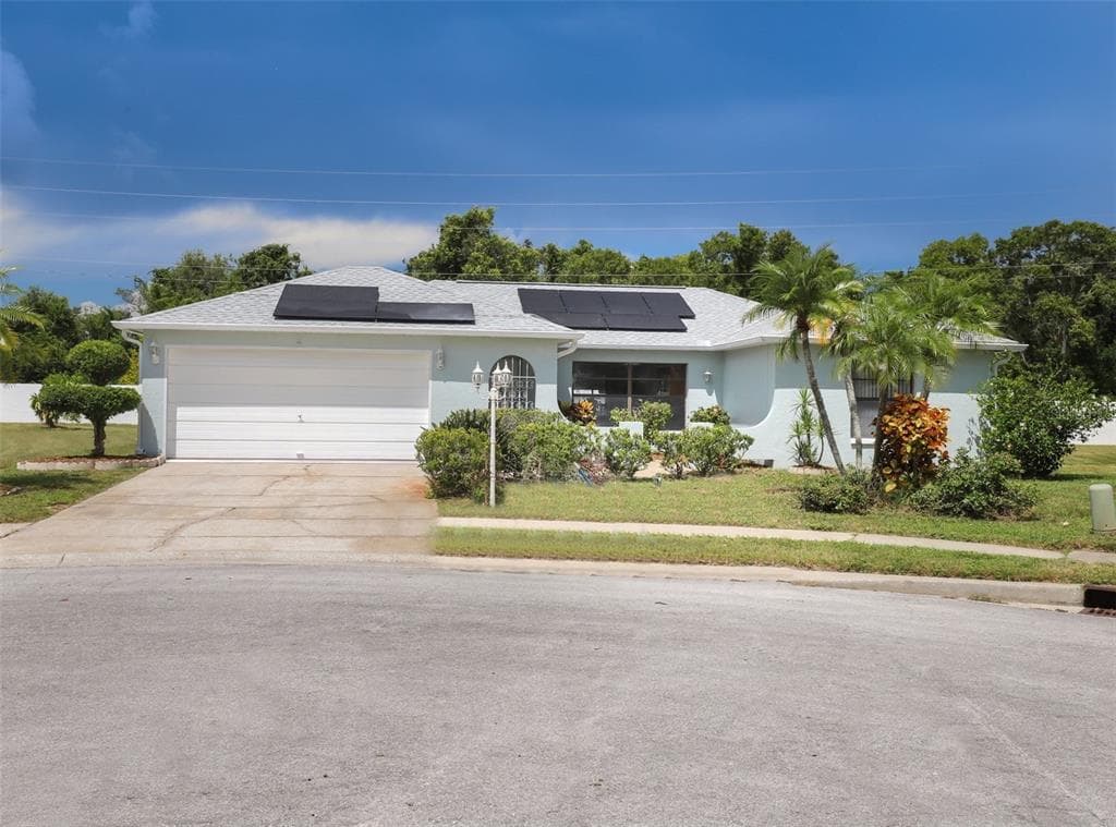 2431 PINETTA COURT HOLIDAY, FL 34691