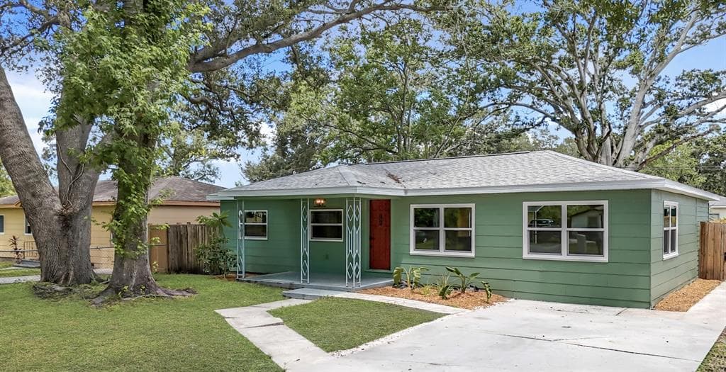 5461 43RD AVENUE N ST PETERSBURG, FL 33709