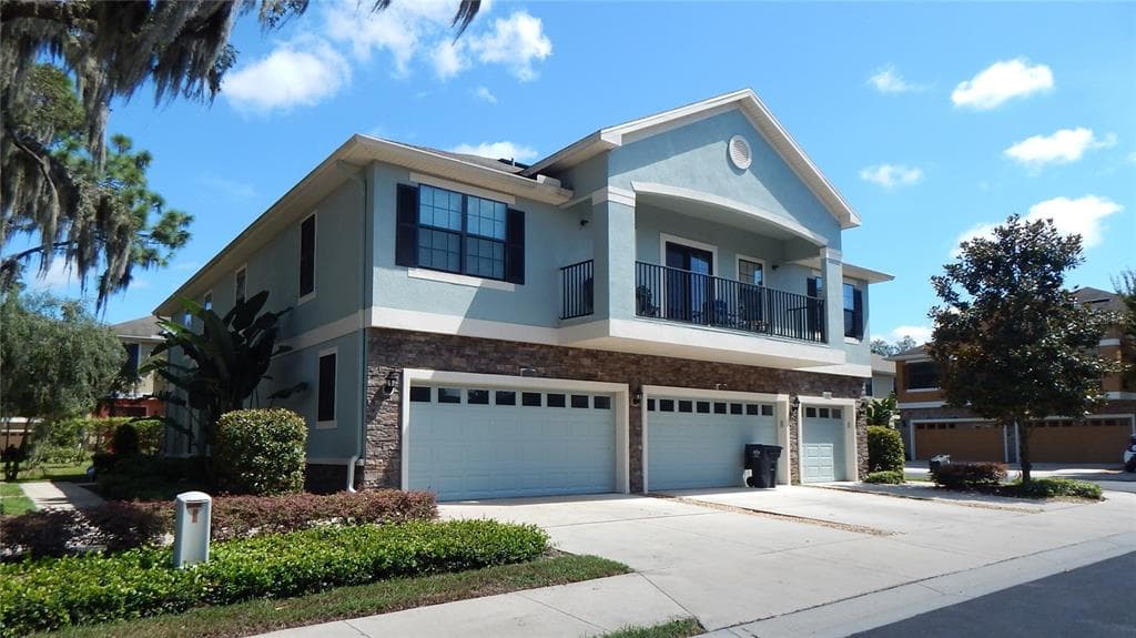 16618 KINGLETSIDE COURT LITHIA, FL 33547
