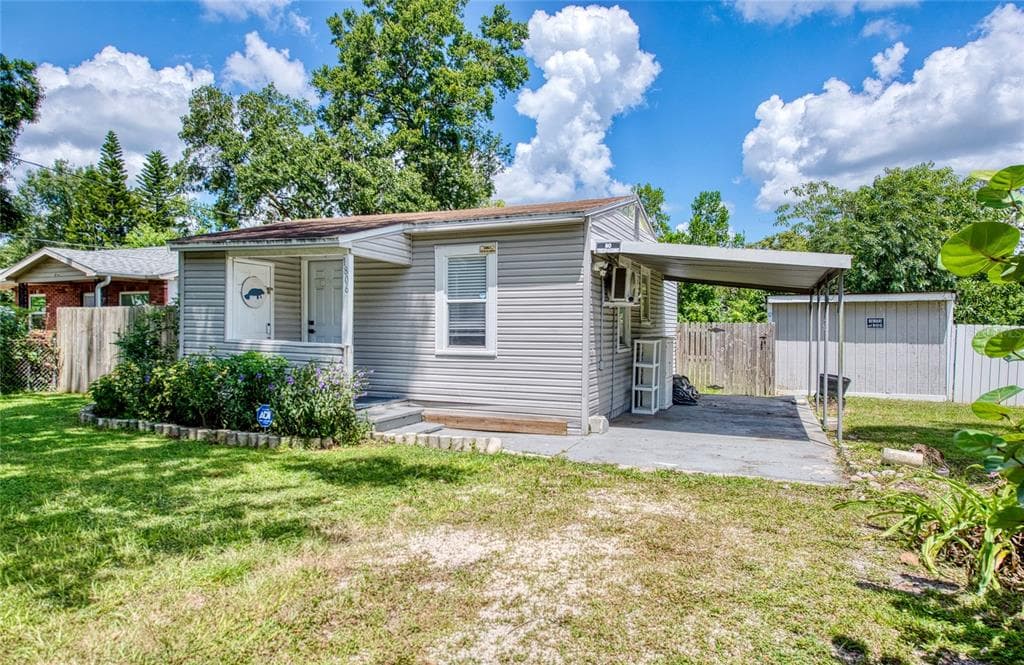 1806 E POINSETTIA AVE TAMPA, FL 33612