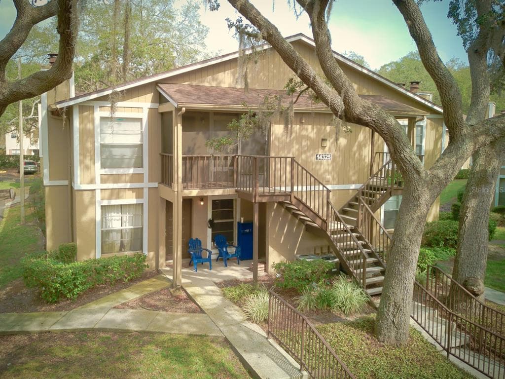 14325 HANGING MOSS CIRCLE UNIT 102 TAMPA, FL 33613