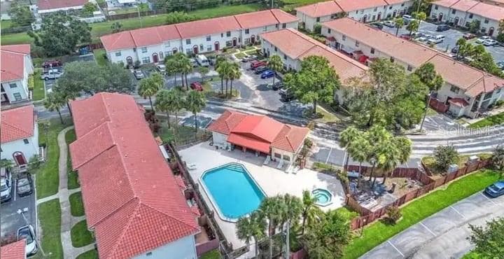 1736 HIDDEN CREEK BOULEVARD UNIT 110 ORLANDO, FL 32807