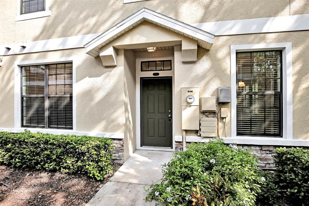 5612 KINGLETSOUND PLACE LITHIA, FL 33547