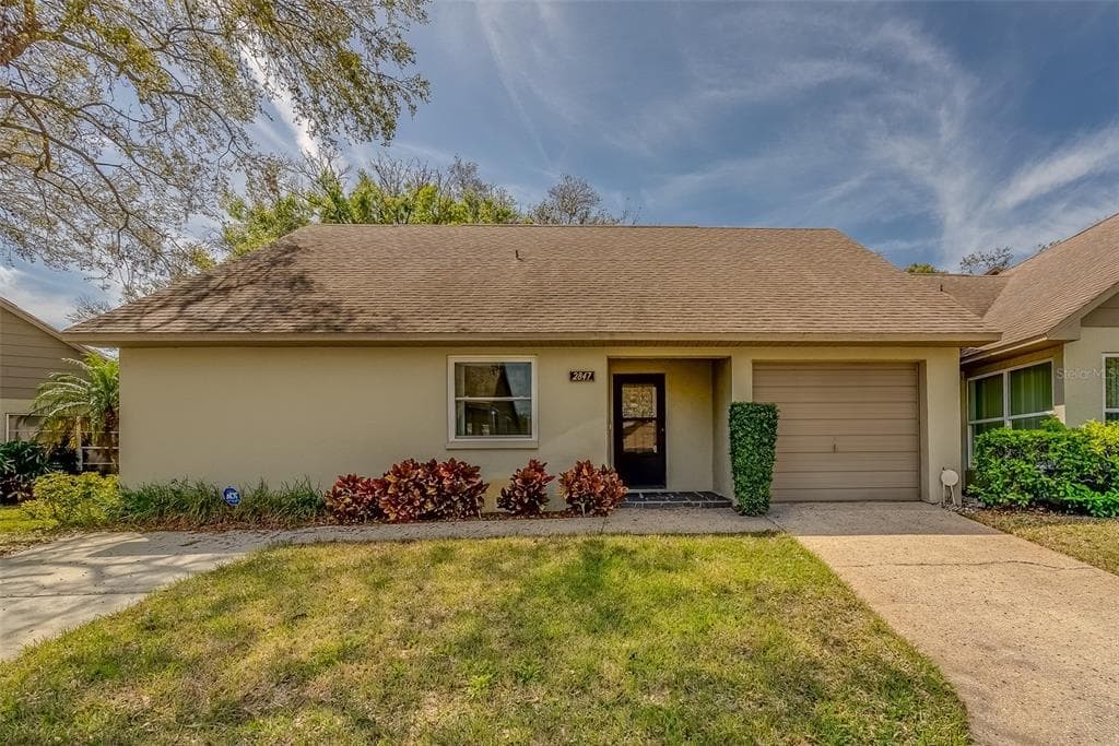 2847 RAMPART CIRCLE CLEARWATER, FL 33761
