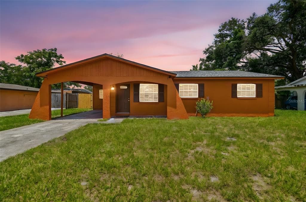 2067 BALFOUR CIRCLE TAMPA, FL 33619