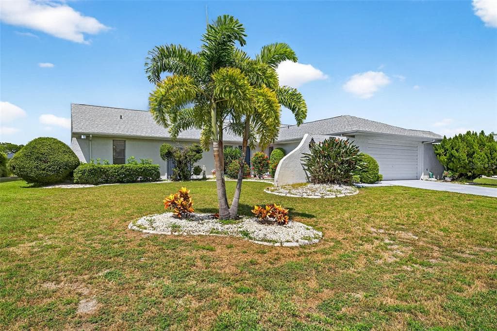 2021 EL RANCHO DRIVE SUN CITY CENTER, FL 33573