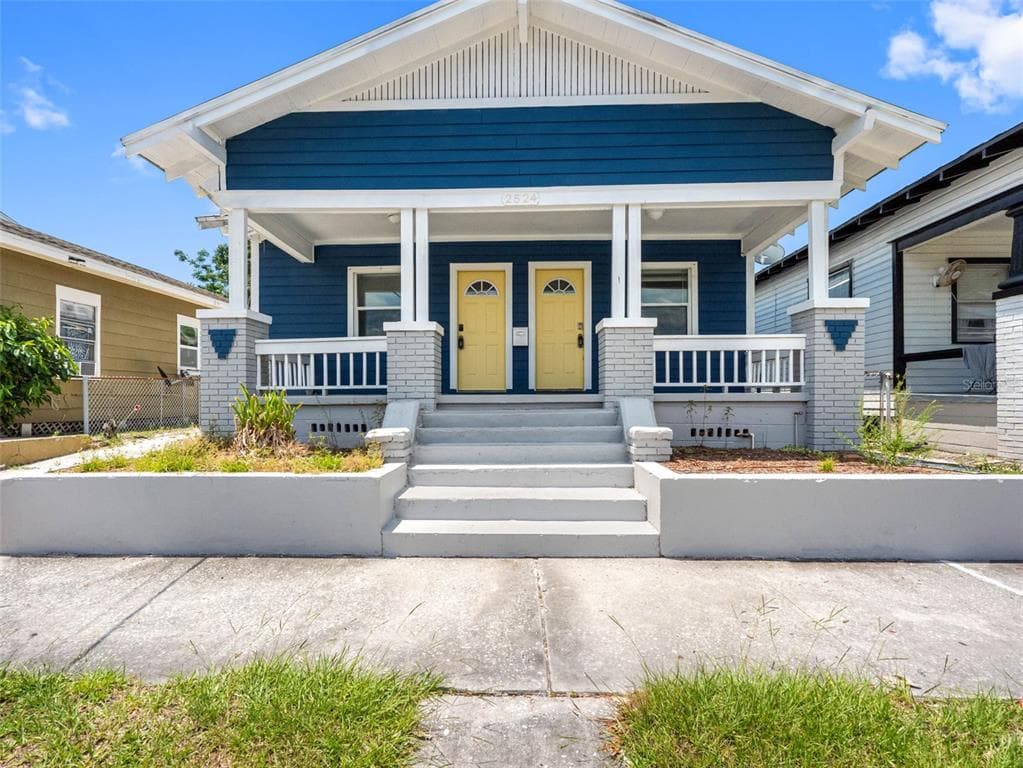 2524 W CHERRY STREET UNIT B TAMPA, FL 33607