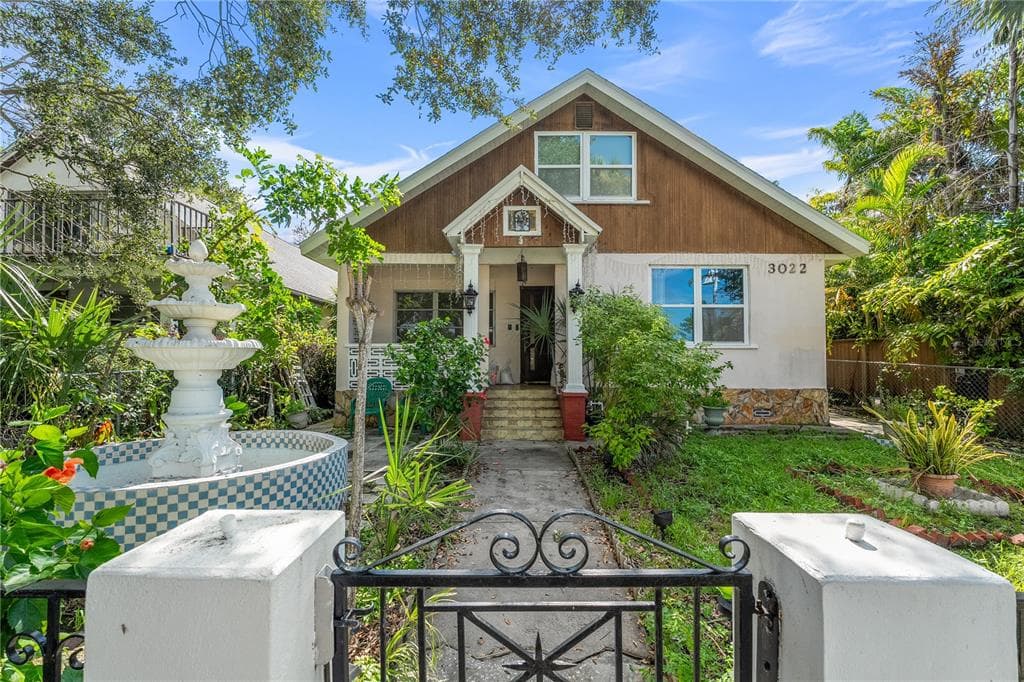 3022 BEACH BOULEVARD S GULFPORT, FL 33707