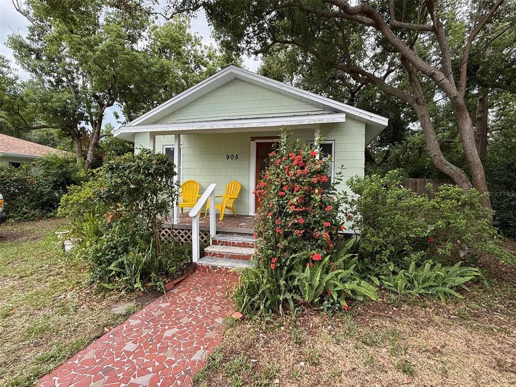 905 GRAND CENTRAL STREET CLEARWATER, FL 33756