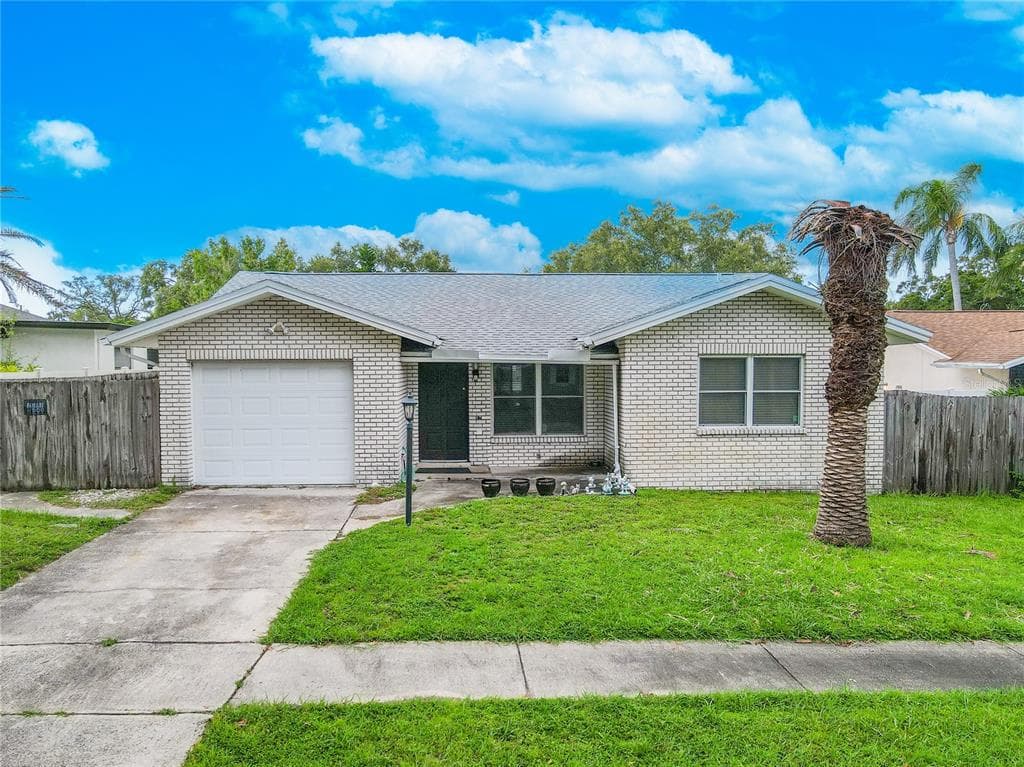 404 OCEAN COURT CLEARWATER, FL 33756