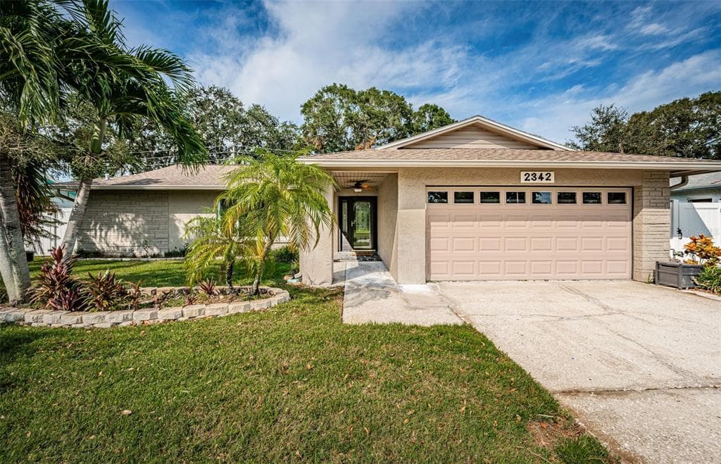 2342 HAZELWOOD LANE CLEARWATER, FL 33763