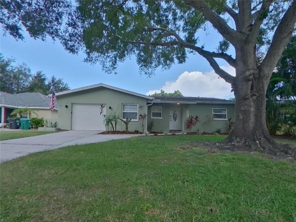 609 LINDA COURT PALM HARBOR, FL 34684