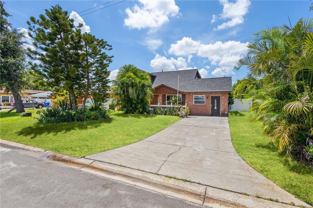 4524 W ELM STREET TAMPA, FL 33614