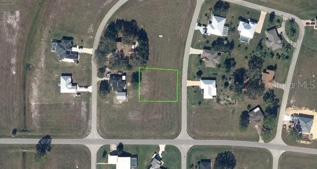 600 IVY DRIVE SEBRING, FL 33876