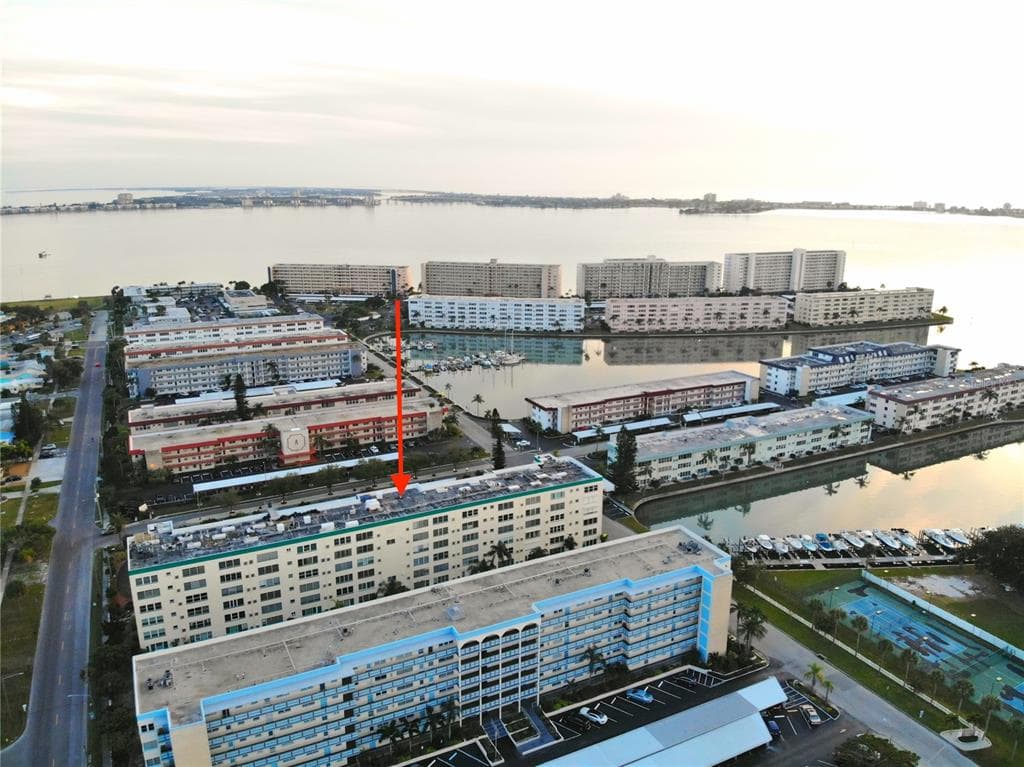 2960 59TH STREET S UNIT 105 GULFPORT, FL 33707
