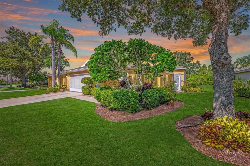 1212 CORINTH GREENS DRIVE UNIT 5 SUN CITY CENTER, FL 33573