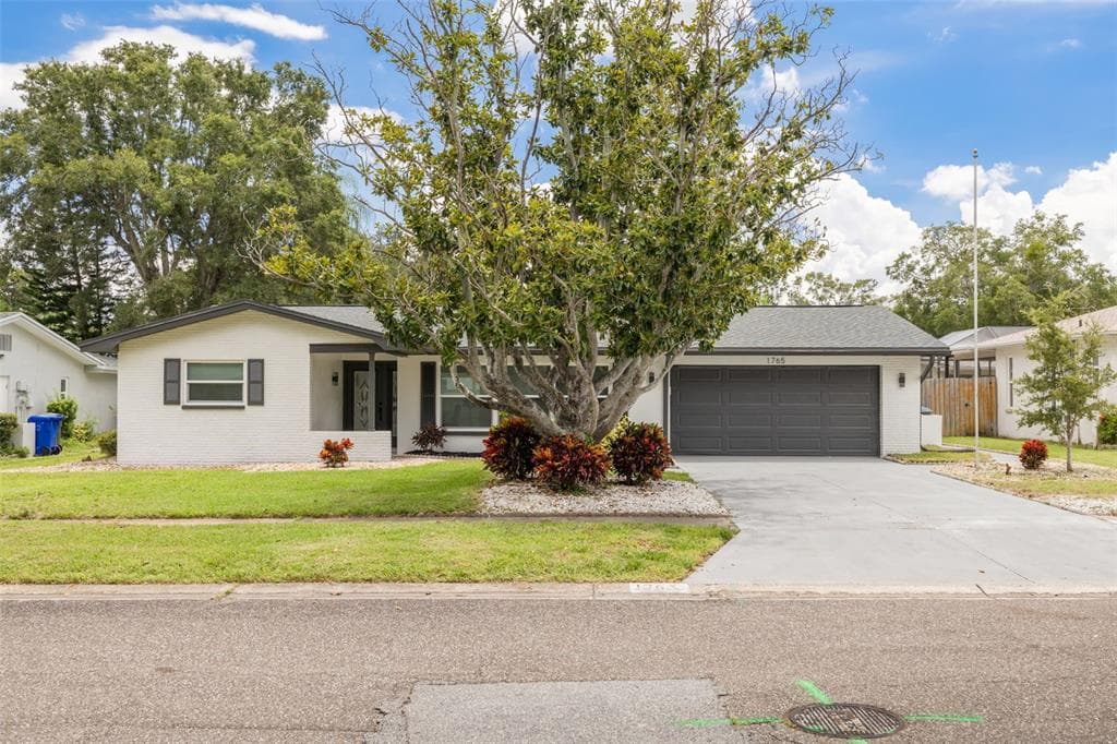 1765 HITCHING POST LANE