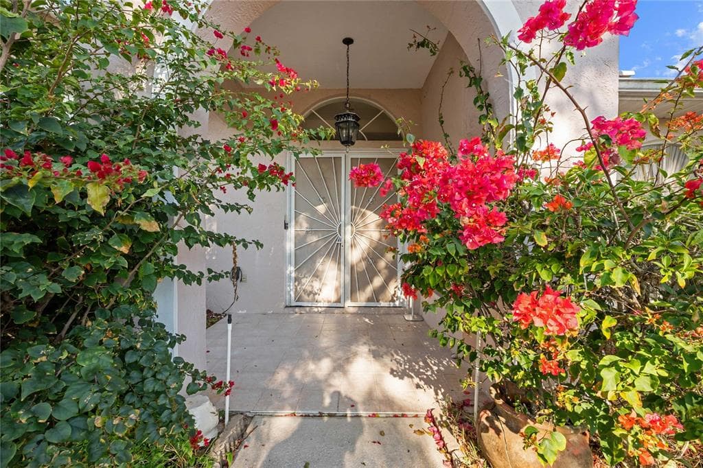 13393 DRAYTON DRIVE