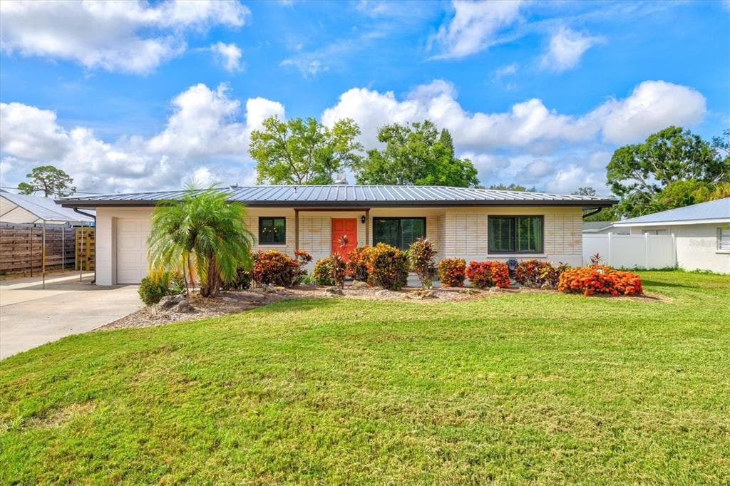 2708 FORT WORTH STREET SARASOTA, FL 34231