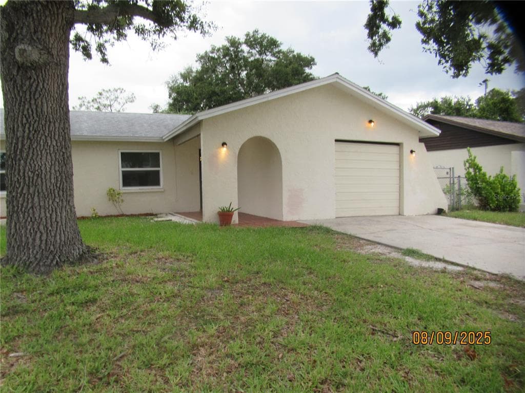 2506 MARY SUE STREET SW LARGO, FL 33774
