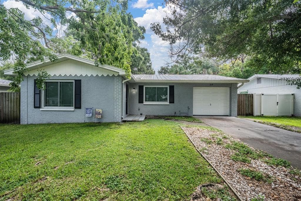 1819 WEST DRIVE CLEARWATER, FL 33755