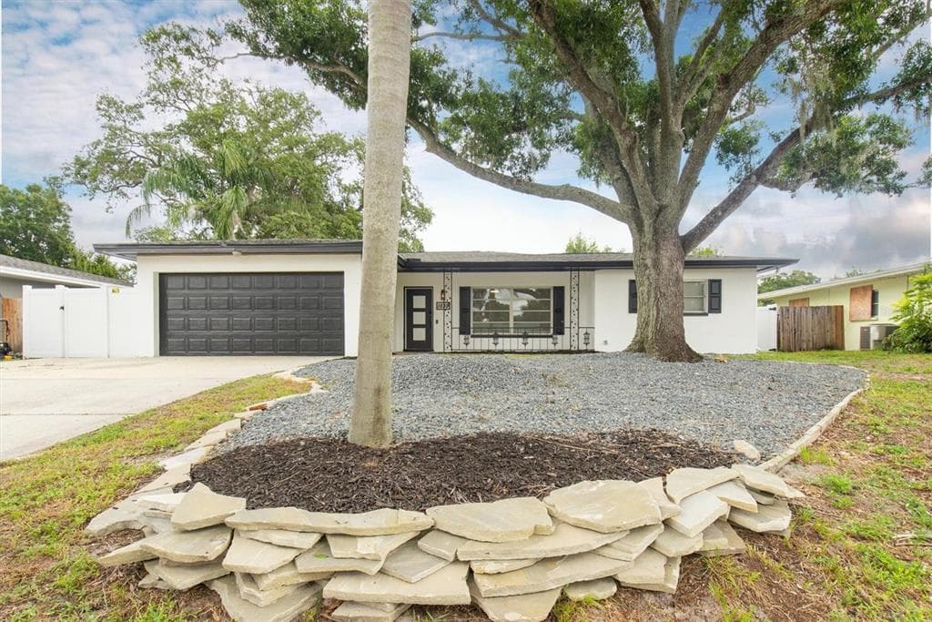 1839 RIDGEWAY DRIVE CLEARWATER, FL 33755
