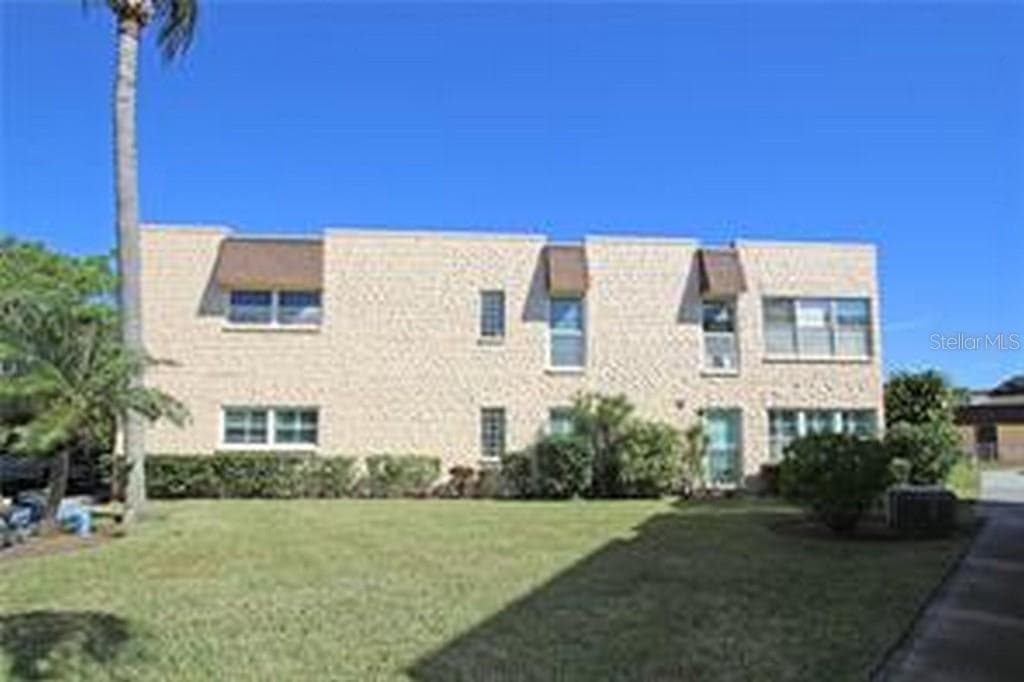 221 CEDARWOOD CIRCLE UNIT 221 SEMINOLE, FL 33777